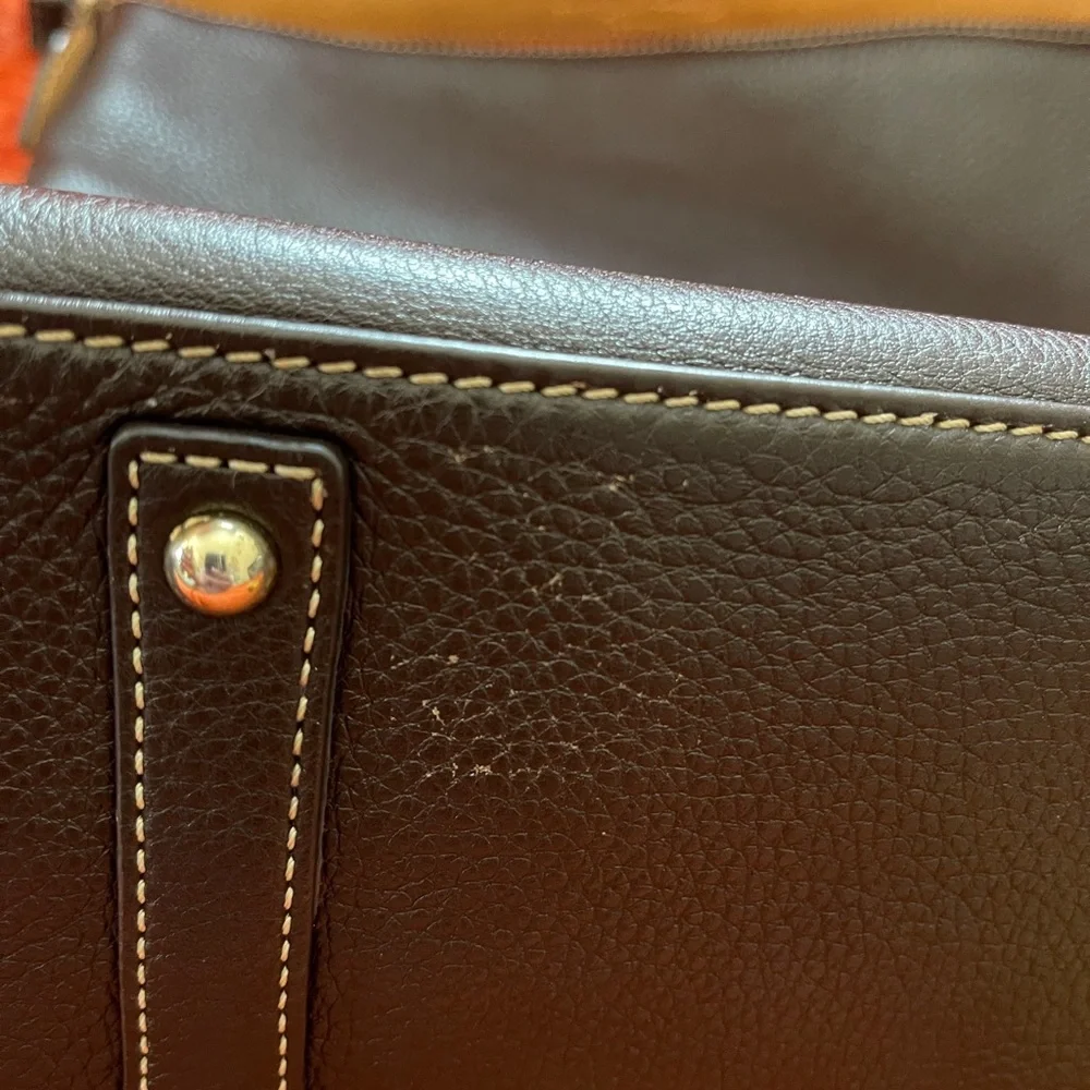 Dooney and Bourke North South Sac - Dillen Collection